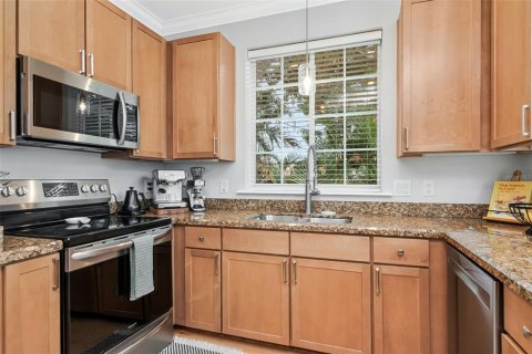Townhouse in Tampa, Florida 3 bedrooms, 144.28 sq.m. № 2151533 - photo 18