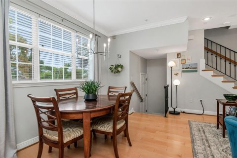 Townhouse in Tampa, Florida 3 bedrooms, 144.28 sq.m. № 2151533 - photo 12