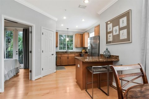 Townhouse in Tampa, Florida 3 bedrooms, 144.28 sq.m. № 2151533 - photo 19