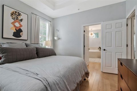 Townhouse in Tampa, Florida 3 bedrooms, 144.28 sq.m. № 2151533 - photo 24