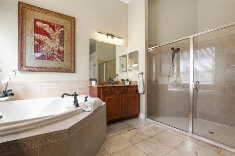 House in Wesley Chapel, Florida 5 bedrooms, 361.48 sq.m. № 2115265 - photo 29