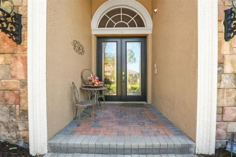 House in Wesley Chapel, Florida 5 bedrooms, 361.48 sq.m. № 2115265 - photo 3