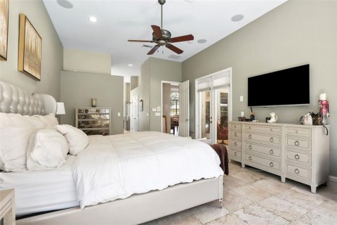 House in Wesley Chapel, Florida 5 bedrooms, 361.48 sq.m. № 2115265 - photo 23
