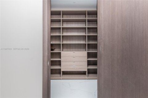 Купить кондоминиум в Майами, Флорида 4 спальни, 371.14м2, № 2051873 - фото 26