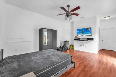 Villa ou maison à louer à Miami, Floride: 4 chambres, 158.68 m2 № 2171089 - photo 24