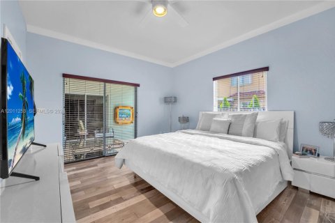 Villa ou maison à louer à Miami, Floride: 4 chambres, 158.68 m2 № 2171089 - photo 20