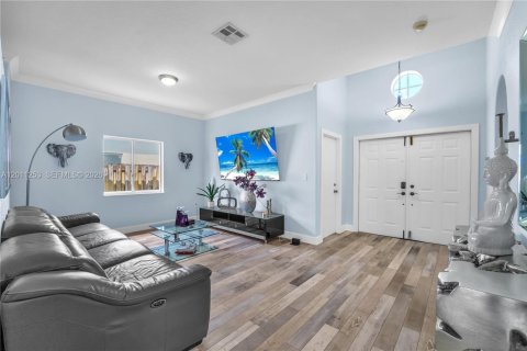 Villa ou maison à louer à Miami, Floride: 4 chambres, 158.68 m2 № 2171089 - photo 6