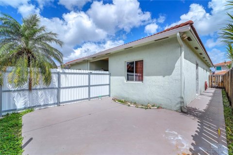 Villa ou maison à louer à Miami, Floride: 4 chambres, 158.68 m2 № 2171089 - photo 25