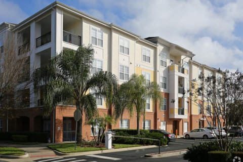 Condominio en alquiler en Winter Springs, Florida, 2 dormitorios, 99.22 m2 № 1422002 - foto 1