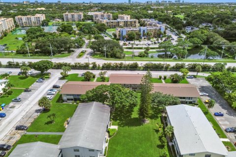 Condo in West Palm Beach, Florida, 1 bedroom  № 2392136 - photo 26
