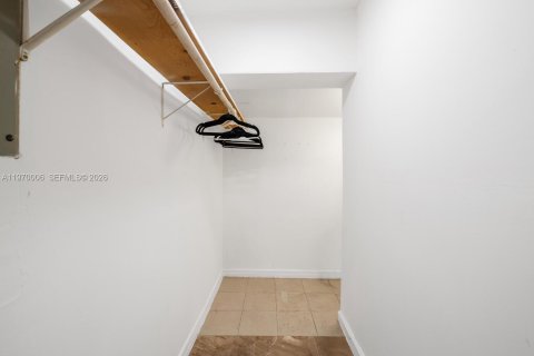 Купить коммерческую недвижимость в Майами, Флорида 138.52м2, № 2030784 - фото 29