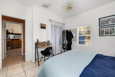 Купить коммерческую недвижимость в Майами, Флорида 138.52м2, № 2030784 - фото 17