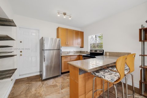 Купить коммерческую недвижимость в Майами, Флорида 138.52м2, № 2030784 - фото 24