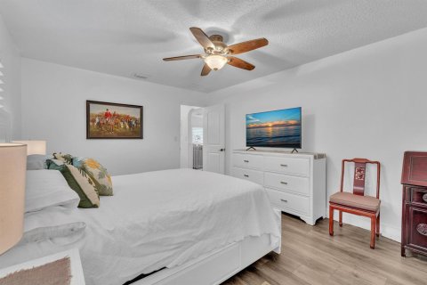 Villa ou maison à vendre à Fort Lauderdale, Floride: 2 chambres, 145.3 m2 № 2439256 - photo 14