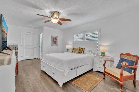 Villa ou maison à vendre à Fort Lauderdale, Floride: 2 chambres, 145.3 m2 № 2439256 - photo 13