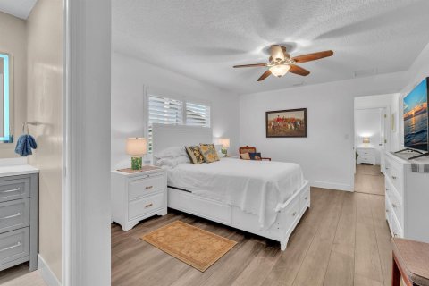 Villa ou maison à vendre à Fort Lauderdale, Floride: 2 chambres, 145.3 m2 № 2439256 - photo 12