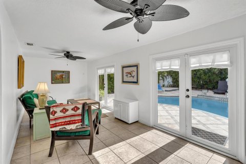 Villa ou maison à vendre à Fort Lauderdale, Floride: 2 chambres, 145.3 m2 № 2439256 - photo 17