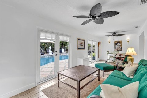 Villa ou maison à vendre à Fort Lauderdale, Floride: 2 chambres, 145.3 m2 № 2439256 - photo 19