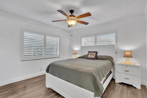 Villa ou maison à vendre à Fort Lauderdale, Floride: 2 chambres, 145.3 m2 № 2439256 - photo 20