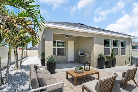 Villa ou maison à vendre à Tarpon Springs, Floride: 3 chambres, 159.98 m2 № 2226368 - photo 3