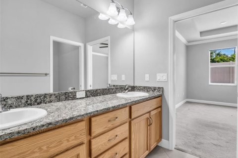 Villa ou maison à vendre à Tarpon Springs, Floride: 3 chambres, 159.98 m2 № 2226368 - photo 24