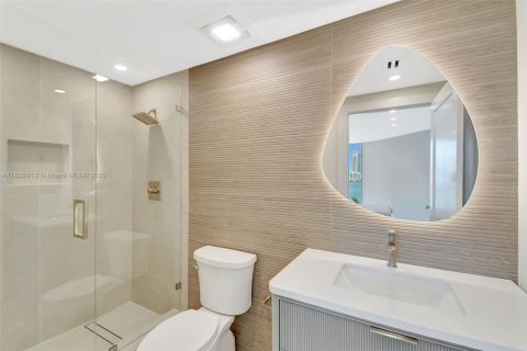 Condominio en venta en Aventura, Florida, 2 dormitorios, 149.57 m2 № 2246906 - foto 17