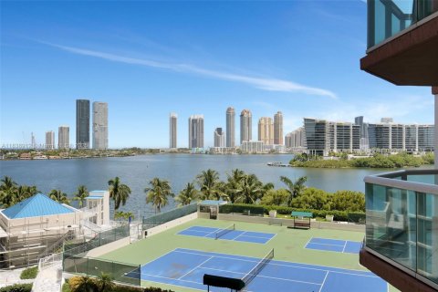 Condominio en venta en Aventura, Florida, 2 dormitorios, 149.57 m2 № 2246906 - foto 27