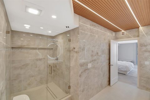 Condominio en venta en Aventura, Florida, 2 dormitorios, 149.57 m2 № 2246906 - foto 30