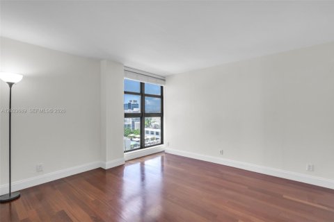 Condominio en alquiler en Miami Beach, Florida, 2 dormitorios, 108.51 m2 № 2078014 - foto 20