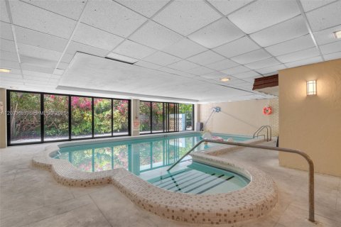 Condominio en alquiler en Miami Beach, Florida, 2 dormitorios, 108.51 m2 № 2078014 - foto 26