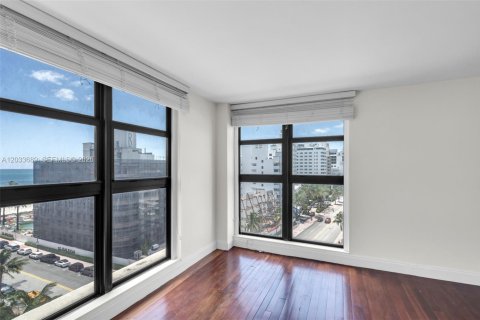 Condominio en alquiler en Miami Beach, Florida, 2 dormitorios, 108.51 m2 № 2078014 - foto 15