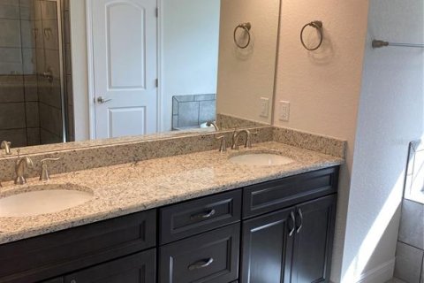 House in North Port, Florida 4 bedrooms, 172.71 sq.m. № 1521748 - photo 8
