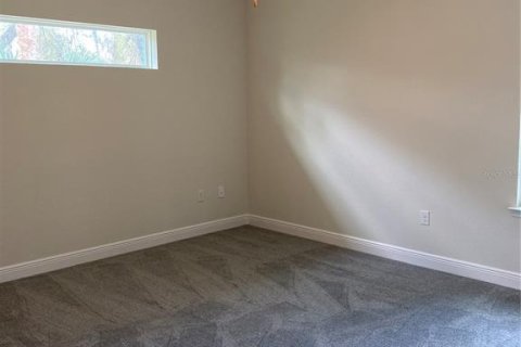 House in North Port, Florida 4 bedrooms, 172.71 sq.m. № 1521748 - photo 5