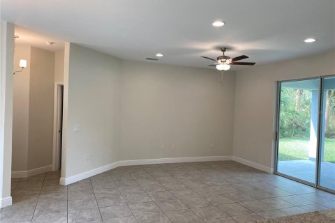 House in North Port, Florida 4 bedrooms, 172.71 sq.m. № 1521748 - photo 3