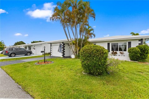 House in Pompano Beach, Florida 2 bedrooms, 128.39 sq.m. № 2083957 - photo 5