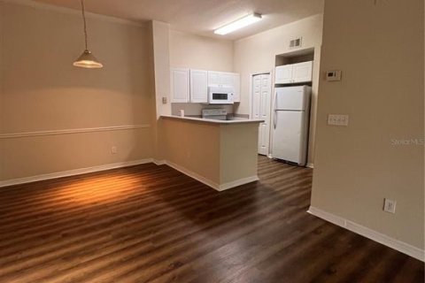 Condominio en alquiler en Lutz, Florida, 2 dormitorios, 89.28 m2 № 2283841 - foto 2