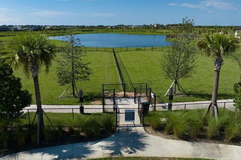 Touwnhouse à vendre à Sarasota, Floride: 2 chambres, 113.25 m2 № 2238411 - photo 24