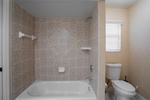 Villa ou maison à vendre à Tavares, Floride: 2 chambres, 130.9 m2 № 2413660 - photo 22