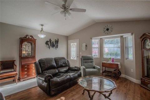 Villa ou maison à vendre à Tavares, Floride: 2 chambres, 130.9 m2 № 2413660 - photo 14