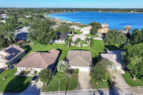 Villa ou maison à vendre à Tavares, Floride: 2 chambres, 130.9 m2 № 2413660 - photo 8