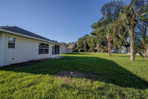 Villa ou maison à vendre à Tavares, Floride: 2 chambres, 130.9 m2 № 2413660 - photo 4