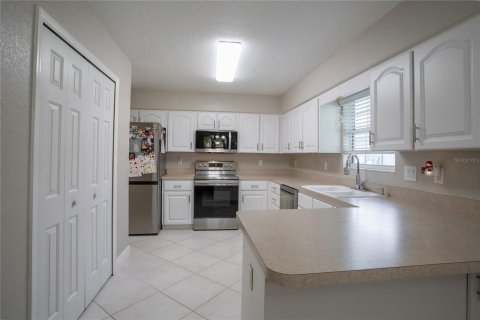 Villa ou maison à vendre à Tavares, Floride: 2 chambres, 130.9 m2 № 2413660 - photo 27