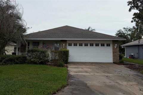 Villa ou maison à Tavares, Floride 2 chambres, 130.9 m2 № 2413660