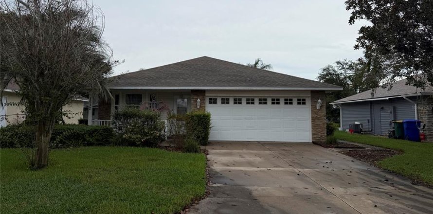 Villa ou maison à Tavares, Floride 2 chambres, 130.9 m2 № 2413660