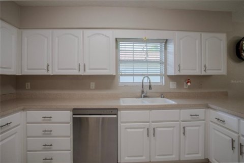 Villa ou maison à vendre à Tavares, Floride: 2 chambres, 130.9 m2 № 2413660 - photo 29
