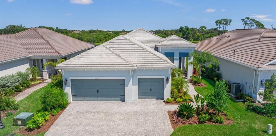 House in Sarasota, Florida 3 bedrooms, 212.84 sq.m. № 1894615
