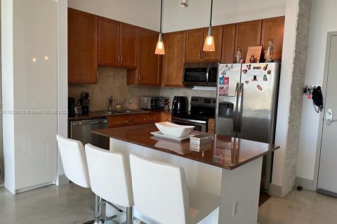 Condominio en venta en Miami, Florida, 1 dormitorio, 73.76 m2 № 1788399 - foto 10