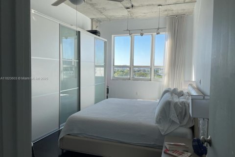 Condominio en venta en Miami, Florida, 1 dormitorio, 73.76 m2 № 1788399 - foto 13