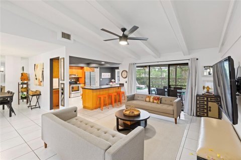 House in Oldsmar, Florida 4 bedrooms, 215.35 sq.m. № 2201257 - photo 17