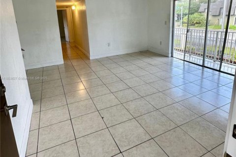 Apartment in Miami, Florida 3 bedrooms, 97.92 sq.m. № 1871849 - photo 6